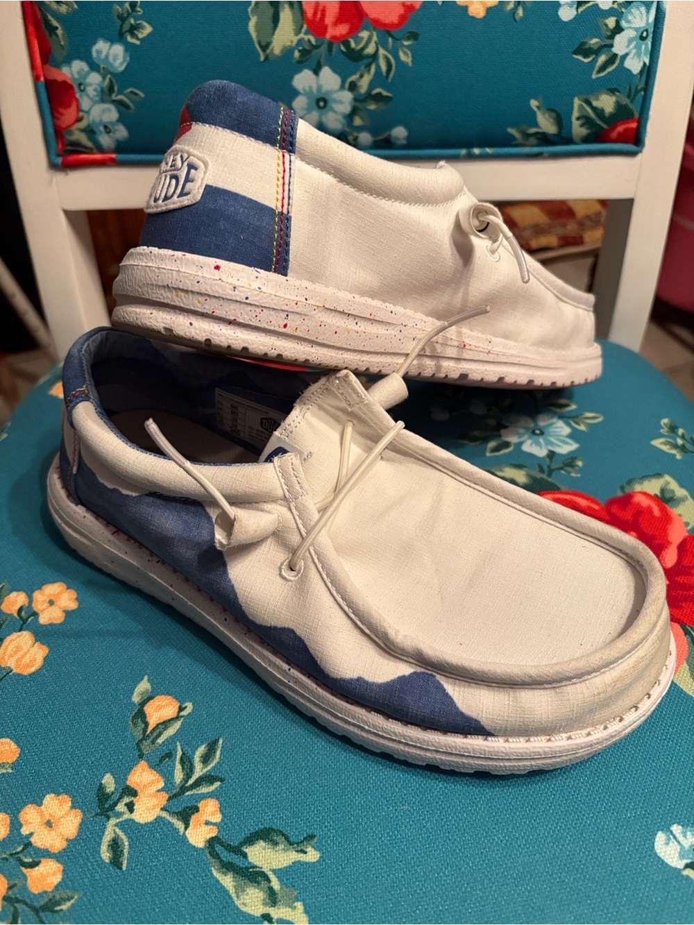 “Hey Dude” Wally Colorado Watercolor Size 6 Mens size 8 women’s Loafers